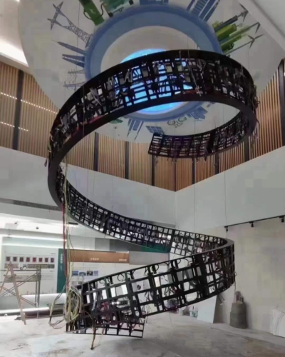 18 Indoor Fixed Installation LED Display Customized Size Simple Iron Cabinet Screen Solution